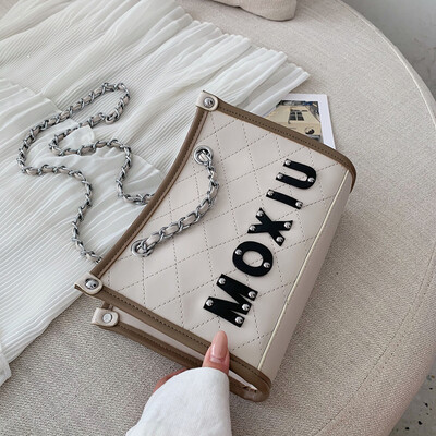 

Female 2019 Spring&Summer New style Chaohan version fashion small square bag single shoulder oblique span Baoling lattice mast