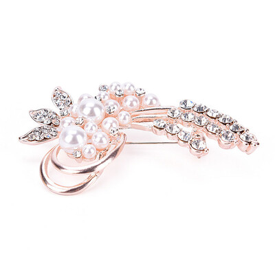 

Rose Gold Brooch Flower Pin Rhinestones Faux Pearl Ladies Party Wedding New Gift