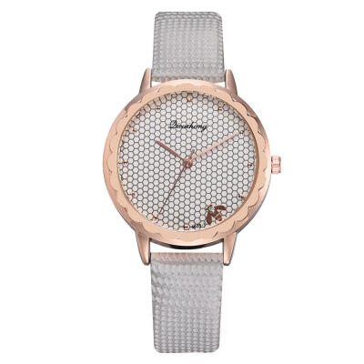 

Hot Creative Women Watches Honeycomb Dial Fashion Quartz Wristwatch Featured Ladies Temperament Clock Gift Zegarek Damski