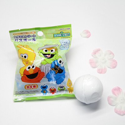 

moritoku Japanese children bath bath salt ball sesame street baby 8792