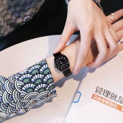 

French niche waterproof new watch girls ins wind simple temperament students Korean version of the square