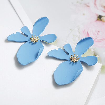 

2019 Latest Design Cute Flower Stud Earrings Colorful Spray Paint Effect Creative Statement Earring For Women Girl Jewerly Gifts