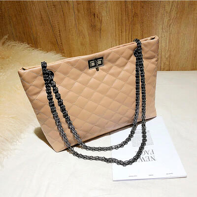 

Small fragrance rhombic chain bag female 2019 new wave Korean version of the wild single shoulder bag fashion texture big bag