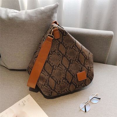 

Tailored Female Bag Diagonal Big Bag Fashion Shoulder Bag Shoulder Dumplings Package