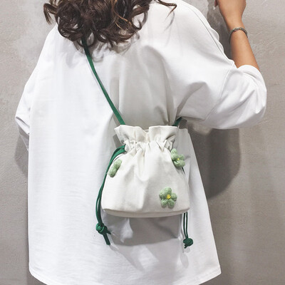 

Net red foreign air bucket bag handbag 2019 new canvas bag summer small fresh wild ins messenger bag