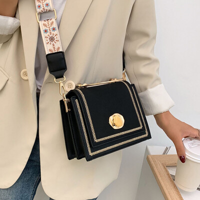 

Ins super fire portable small square bag female 2019 new wave Korean fashion girl wide shoulder strap slung shoulder bag