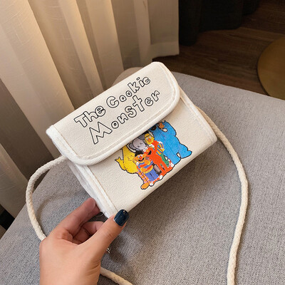 

2019 new casual fashion letters Sesame Street canvas bag female cute cartoon wild shoulder slung small square bag