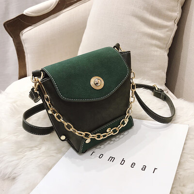 

Chic retro portable bucket bag women 2019 new Hong Kong wind mini texture bag Joker shoulder Messenger bag