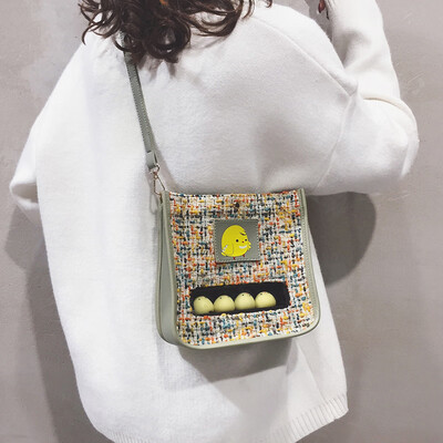 

Ins super fire small bag female 2019 new Korean version of the wild man shoulder shoulder Messenger bag fashion casual small square bag