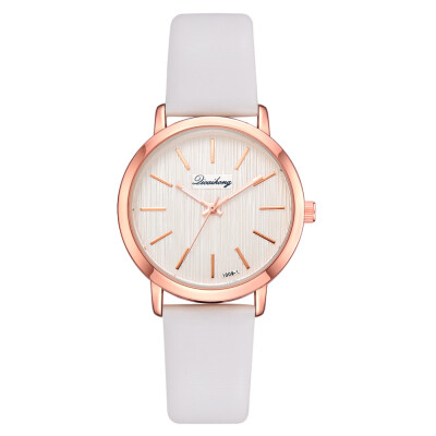 

Korean fashion casual retro PU watch AliExpress trend alloy female student temperament quartz watch