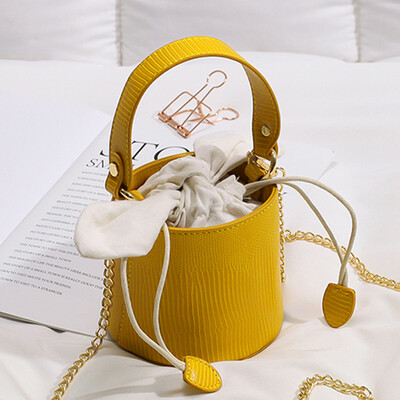 

Chic texture stone striped girl 2019 new Korean version 100 shoulder slanted fashion leisure bucket bag