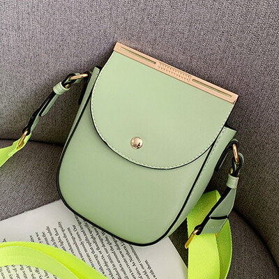 

Internet celebrity bag fresh mobile phone bag woman bag 2019 new small square bag single shoulder oblique bag tide