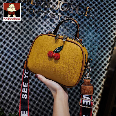 

Small bag female 2019 new tide port wind messenger bag Korean version of Joker retro small square bag hand bill of lading shoulder