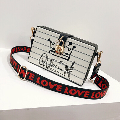 

2018 Spring Summer Women Messenger Bag Box Bag with Lock Queen Print Love Wide Ribbon Strap Cute Designer Girl Crossbody Bag