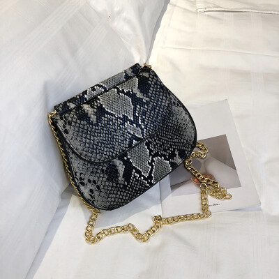 

Qiao Bani 2019 new European&American style fashion snake pattern saddle bag foreign trade single shoulder diagonal trend female bag cross-border