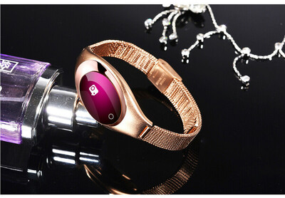 

Z18 Women Luxury Smart Watch Fitness Activity Heart Rate Monitor For Android iOS
