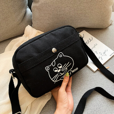 

Cartoon kitten canvas bag woman 2019 new Korean version postman bag 100 shoulder leisure oblique satchel bag