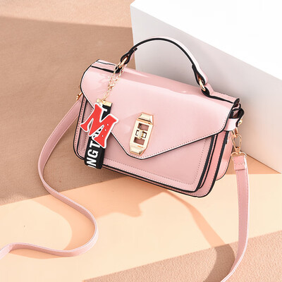 

Small bag female 2019 new tide summer simple casual wild wide shoulder strap bag shoulder Messenger bag Korean female bag