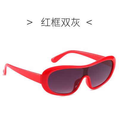 

Sunglasses fashion personality Siamese big box sunglasses catwalk street shooting oval glasses