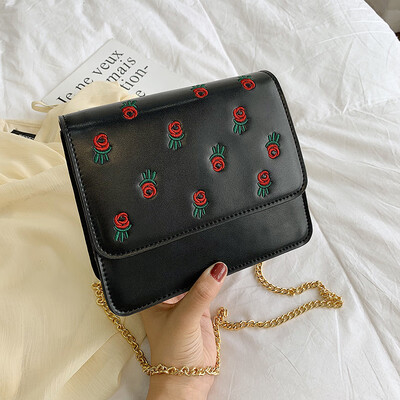 

Qiao Bani 2019 new South Korea Dongdaemun fashion simple embroidered flip bag wild single shoulder diagonal tide handbag