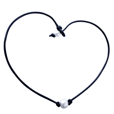 

Collar Black Leather Rope Elder Brother Special Wind Pearl Special Fashion