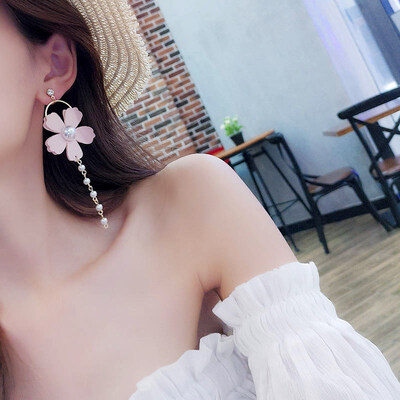 

New Brand Design Gold Color Wild Simulated Pearl Earrings For Women Personality Geometric Female Elegant Earring Accessories