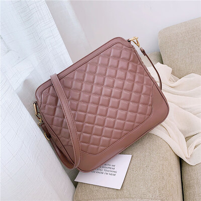 

Small fragrance rhombic embroidered line bag female 2019 new Korean version of the wild single shoulder slung fashion large capacity small square bag