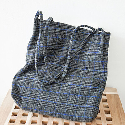 

Tailored Womens Retro Fashion Wild Wool Plaid Shoulder Bag Diagonal Package