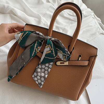 

In the summer of 2019 the new womens bag large bag single shoulder bag solid color simple one shoulder slant handbag