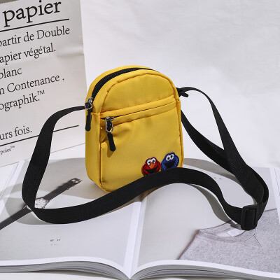 

Chic childlike bag female 2019 new Korean version of the casual mini mobile phone bag cartoon cute shoulder Messenger bag