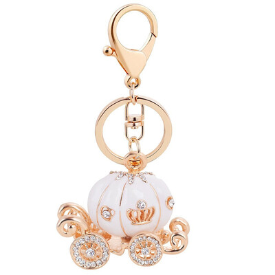 

EASYA Keychain Fashion Luxury Car Key Ring Grade Resin Pumpkin Car Diamond