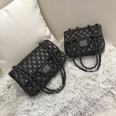 

Chao Korean version of the wild Messenger bag chain shoulder simple fashion small square bag