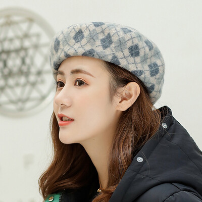 

Hat 2019 autumnwinter new painter hat English temperament hundred fashion wool beret ladies diamond-shaped plaid