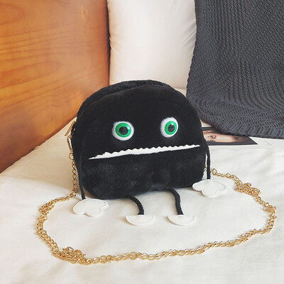 

New cute funny small bag female 2018 new winter fur portable girl chic chain shoulder Messenger bag
