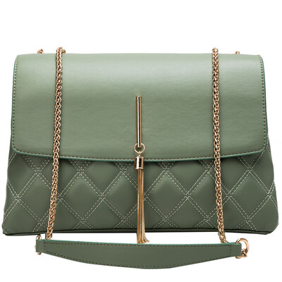 

Korean version of the fashion wide shoulder strap Messenger bag wild simple shoulder hit color small square bag