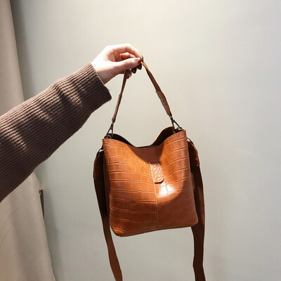 

Tailored Womens Fashion Alligator Hasp Pure-Colour Retro Shoulder Bag Bucket Bag