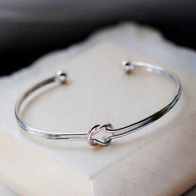 

Fashion Personality Double Layer Distorted Knotted Opening Bracelet Girls Temperament Jewelry Unisex Pair Hand Bracelet