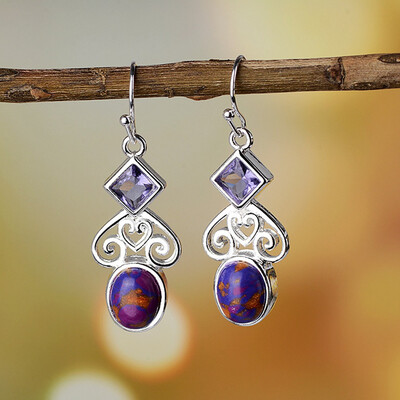 

Creative Water Drops Cat Claw Footprints Earrings Inlaid with Moonstone Coloured Gemstone Earrings