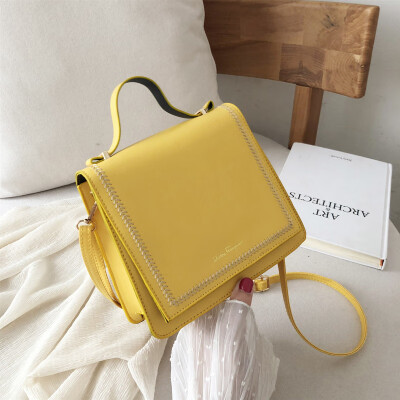 

New summer chain bag temperament handbag 2019 Korean version of the color hand-held wild single shoulder slung fashion small square bag