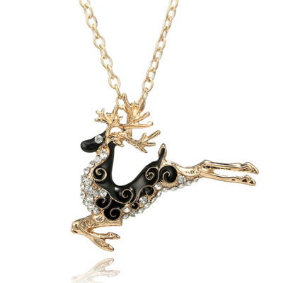 

New Fashion Personality Christmas Deer Sweater Chain Necklace For Female Alloy Gold Silver Necklace Jewelry Gift For Kids