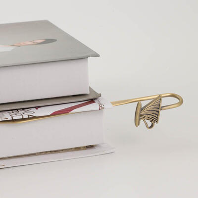 

Greensen Retro Metal Bookmark Exquisite Cup Hook Bookmark to Book LoversBookmark Retro Bookmark