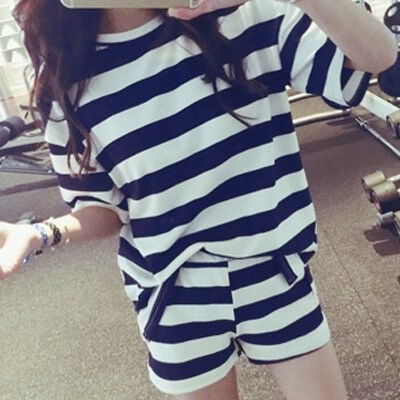 

Women Summer Cute Stripes Cartoon Short-Sleeved Comfortable Round Neck Loose Home Pajamas Set