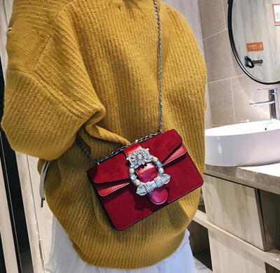 

Retro Fashion Female Square Bag 2018 New Quality Velvet Womens Designer Handbag Ladies Diamond Chain Shoulder Messenger bags