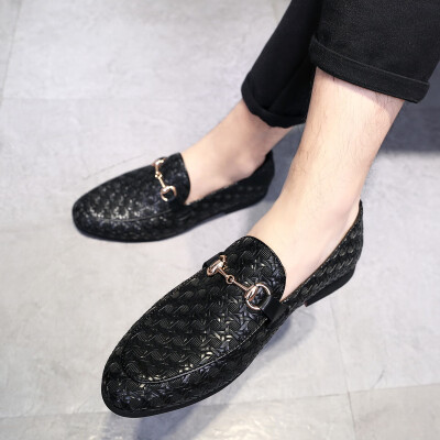 

Large size casual shoes one foot lazy driving shoes