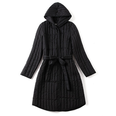 

New winter 2018 brand down jacket Europe&the United States with a light&thin cap in a long style duck down coat