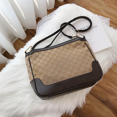 

Qiao Bani 2019 new European&American style fashion network red super fire street beat color old flower single shoulder diagonal trend handbags