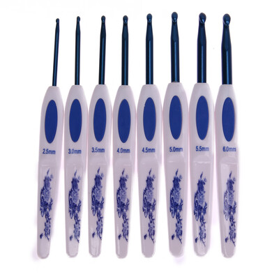 

8pcs Blue&White Porcelain Handle Aluminium Crochet Hooks Knitting Set