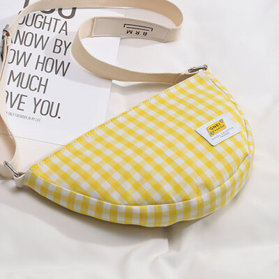 

Dumpling bag woman slanted canvas Japanese series 2019 new handheld single shoulder oblique span light toilet plaid bag