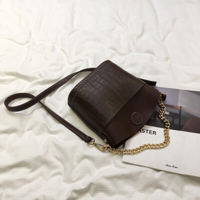 

Ins retro network celebrity bucket bag woman 2019 new autumn winter Korean version of the new texture bag single shoulder oblique