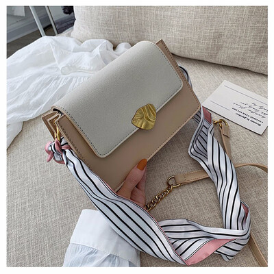 

Summer small fresh womens bag tide Korean version of Joker chain small fashion shoulder Messenger bag